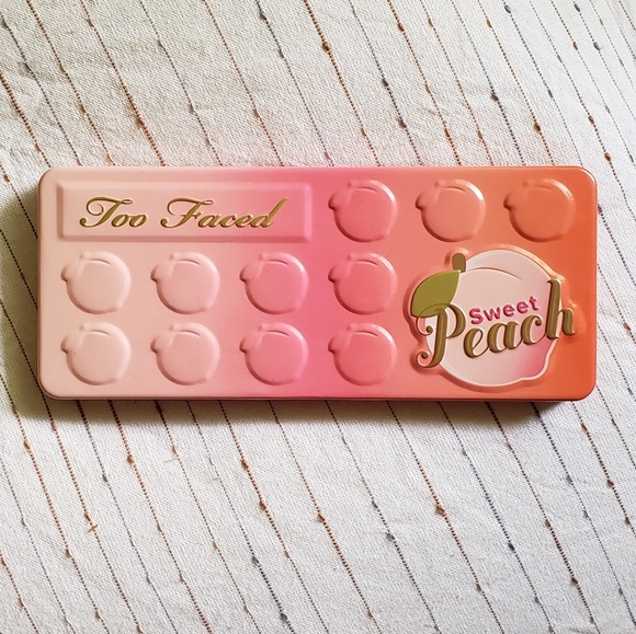 Too Faced Sweet Peach Palette - Picture 2 of 4